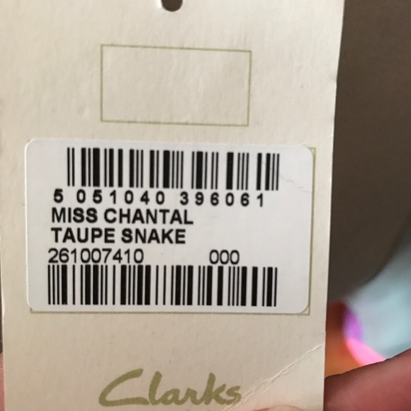 Clarks Miss Chantal Purse - Picture 6 of 6